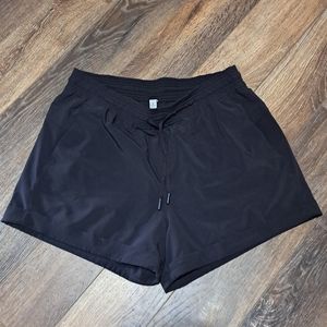 Lululemon spring break away short